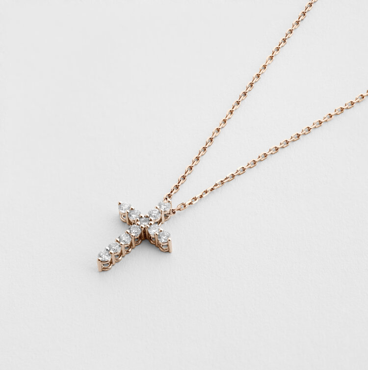 Кольє «Хрестик» з червоного золота, з діамантами 47021321